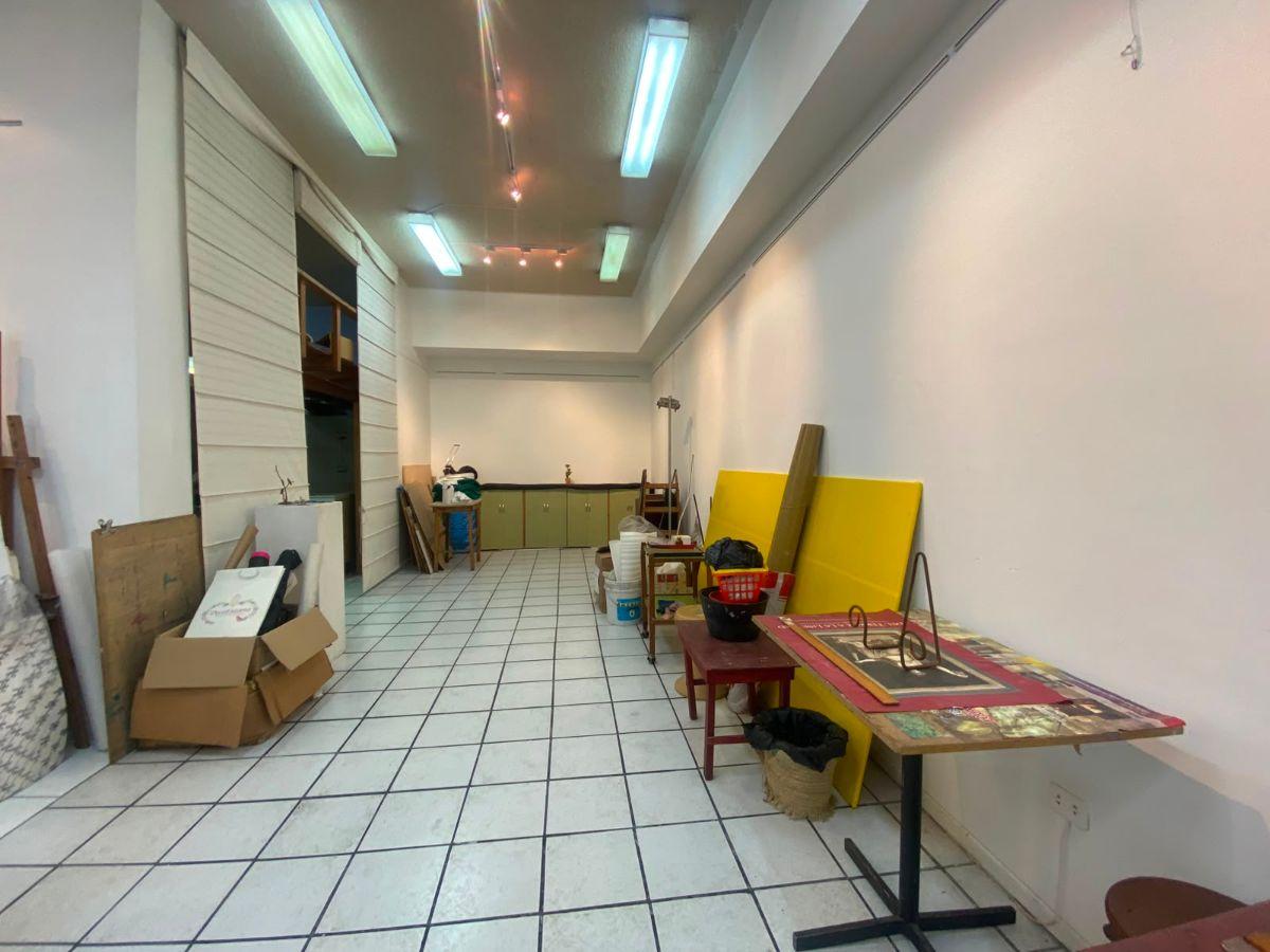 Se Venden Dos Locales Comerciales Conectados en El Ccnu – La Carolina — imagen 3