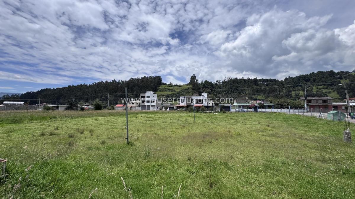 En Renta 10.000 Y/o 5.000 m² de Terreno con Cabaña | Vía Cascadas Condor Machay - Valle de Los Chillos — imagen 3