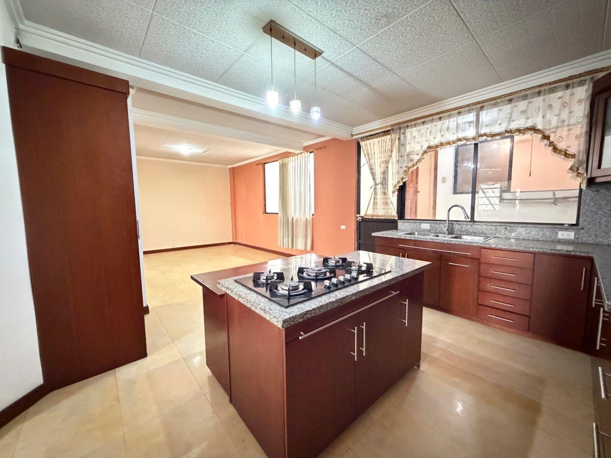 Casa en Venta en Cuenca, Sector Gapal, Azuay — imagen 5