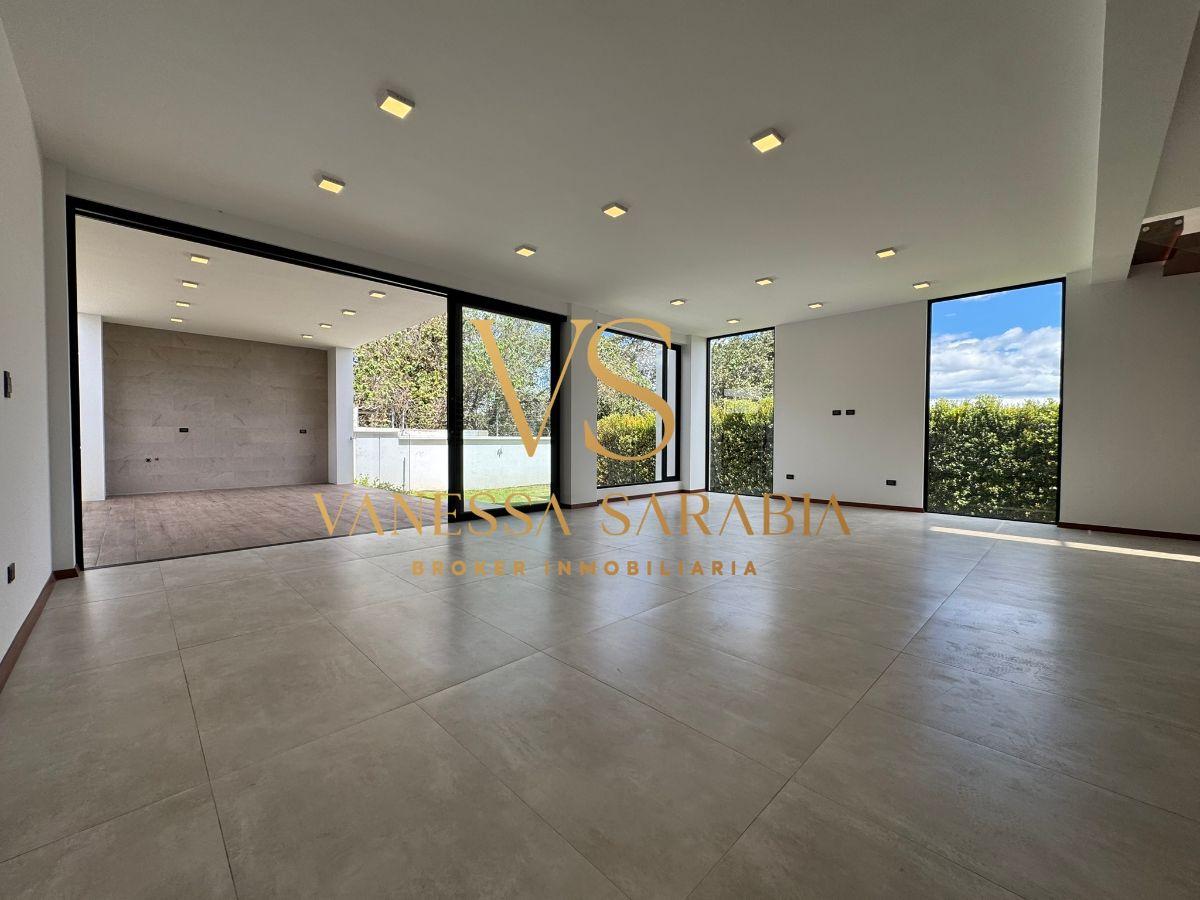 Vendo Casa Nueva por Estrenar en Tumbaco, Quito - Ecuador — imagen 4
