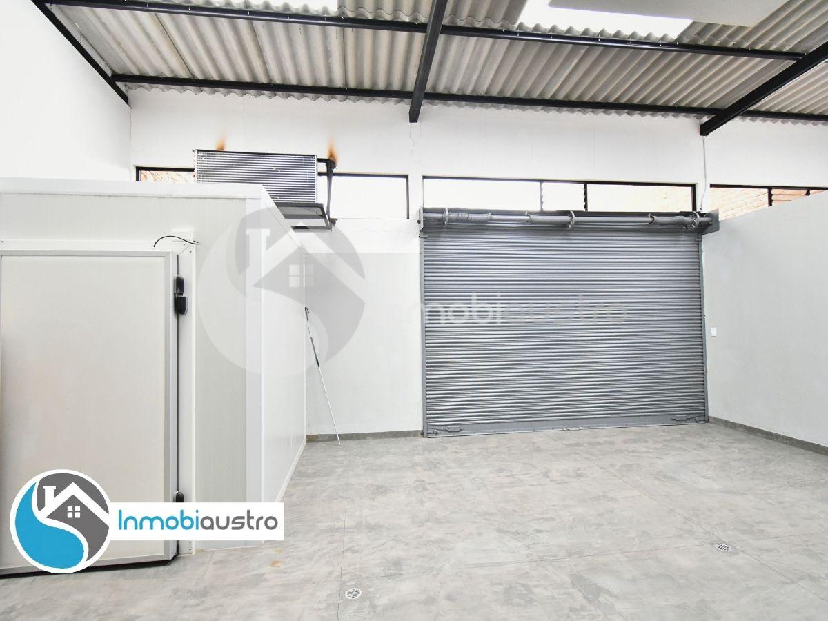 Cerca de La Av Remigio Crespo, Venta de Terreno de Oportunidad, Azuay — imagen 5