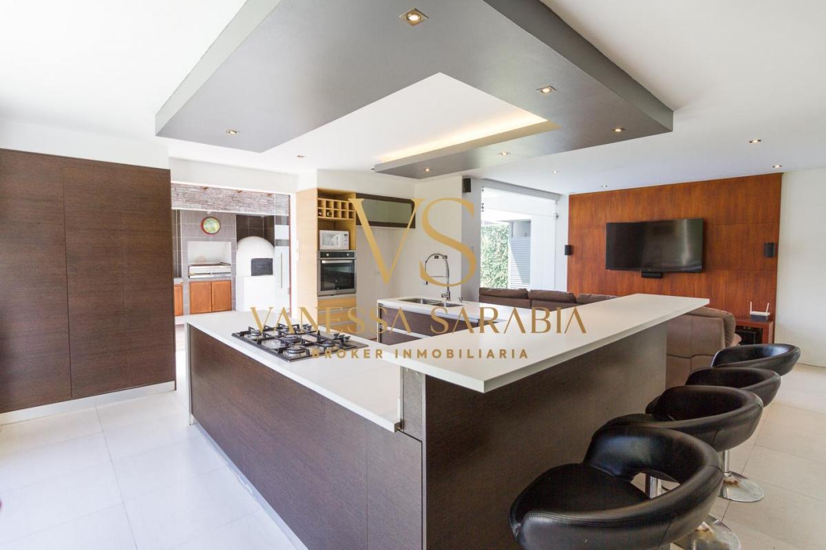 Venta Casa Urb. San German Valle de Los Chillos Sector Conocoto, Quito - Ecuador — imagen 5