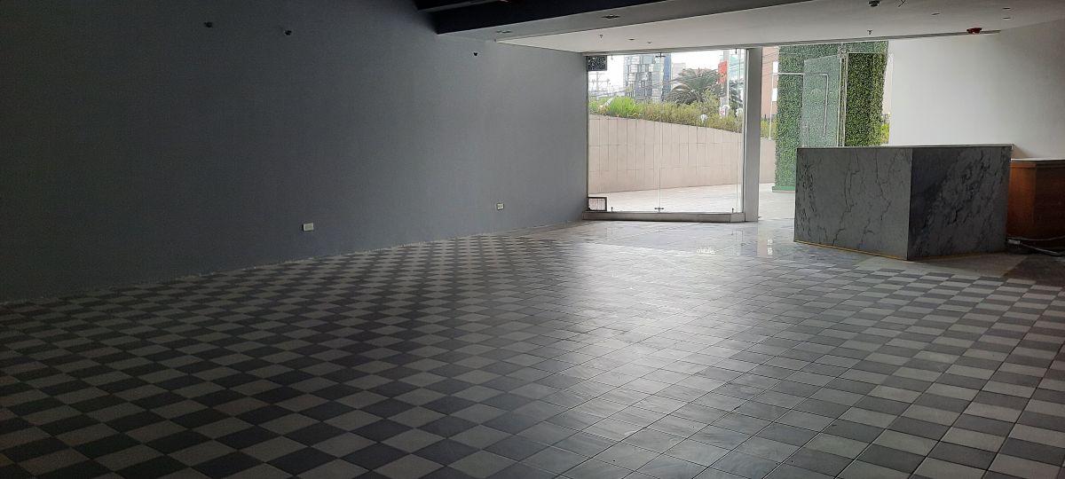 Vendo Local Comercial de 179 m en Av Gonzalez Suarez, Centro Norte de Quito — imagen 10
