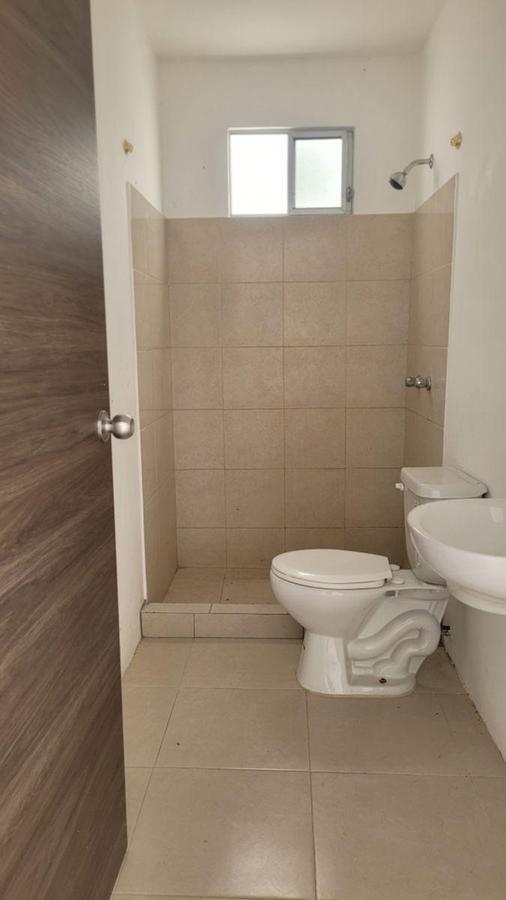 En Venta Linda Casa de Una Planta Ubicada en Paseo del Sol 1, Sin Hipoteca, Libre de Gravámenes. Guayas — imagen 6