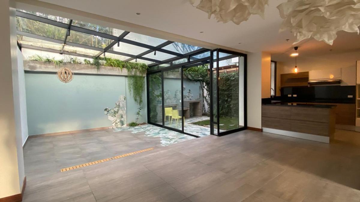 Exclusivo Dúplex de 3 Dorm. en Cumbayá - Tumbaco | Jardín Privado — imagen 10