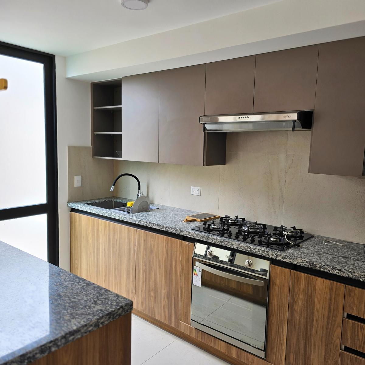 Casa en Venta de 4 Habitacion en El Sector Norte de Ambato, Tungurahua — imagen 8