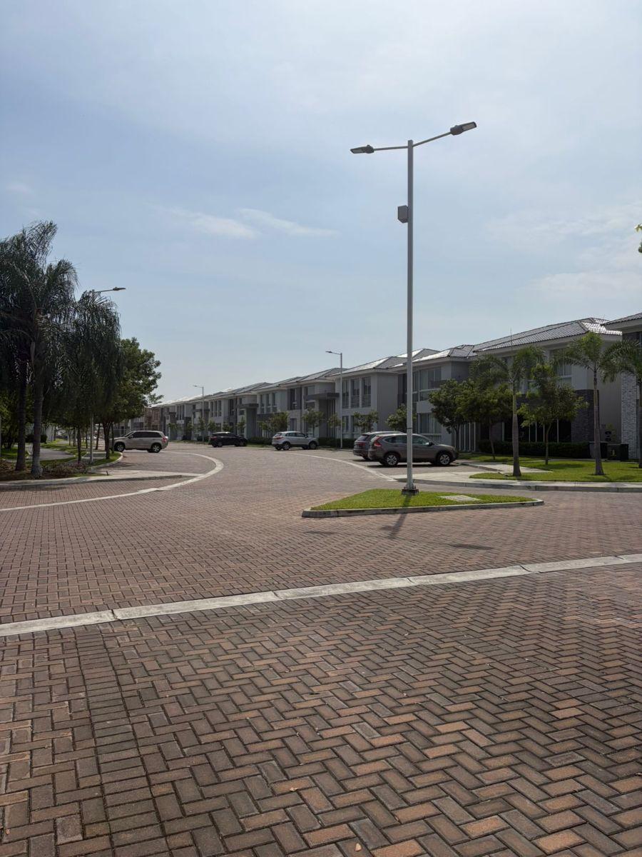 Samborondón Km 9 Jardines de Parque Magno Departamento a Estrenar Agosto 2027 y Enero 2028 en Venta, Guayas — imagen 9