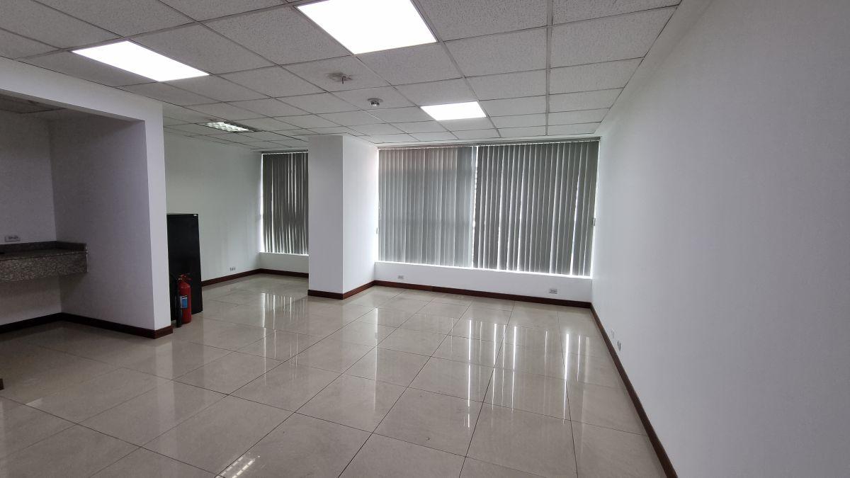 Eno - Oficina Comercial de 38.90 m² en Venta en Centro Norte, Carolina. Provincia de Pichincha — imagen 9