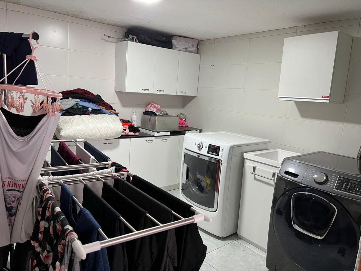 Casa Unifamiliar de 4hab de 3 Niveles en La Granda Centeno — imagen 9