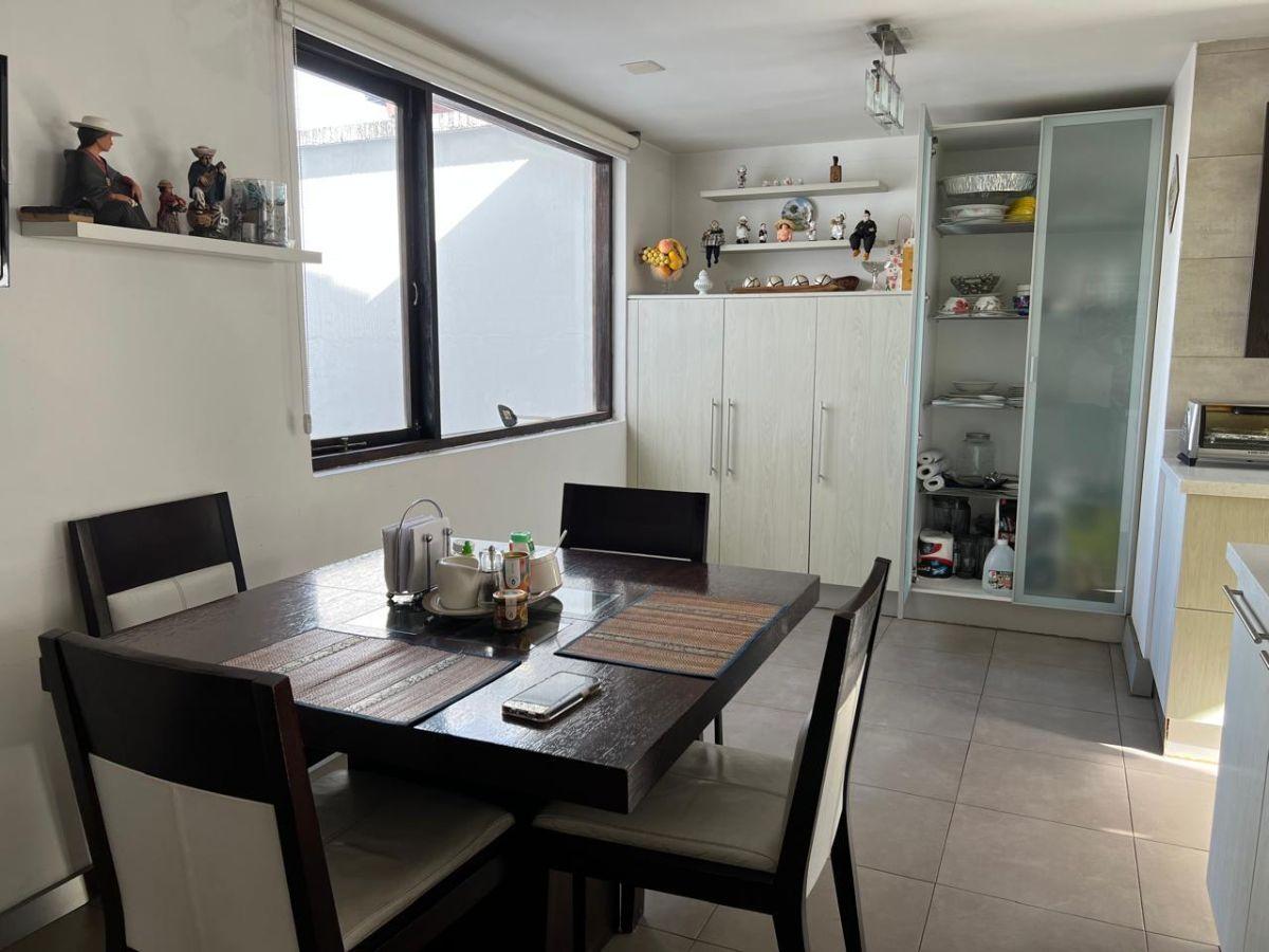 Casa Unifamiliar de 4hab de 3 Niveles en La Granda Centeno — imagen 8