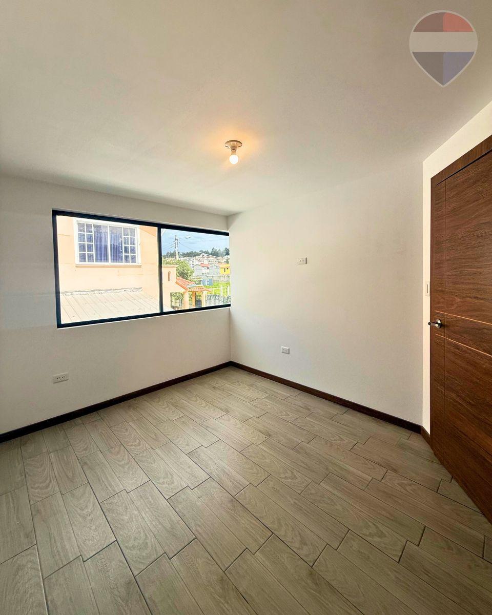 Casa en Venta en Mushuñán – Sangolquí | con Patio y Terraza — imagen 5