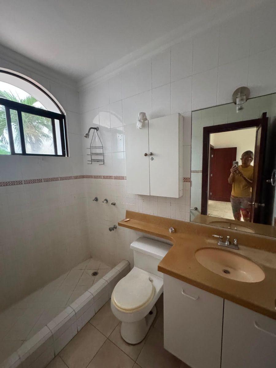 Casa de 600 m² con 4 Dorm. en Venta en Samborondón, Primeros Kilom, Guayas — imagen 6