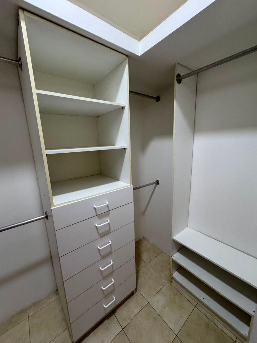 Casa de 600 m² con 4 Dorm. en Venta en Samborondón, Primeros Kilom, Guayas — imagen 5