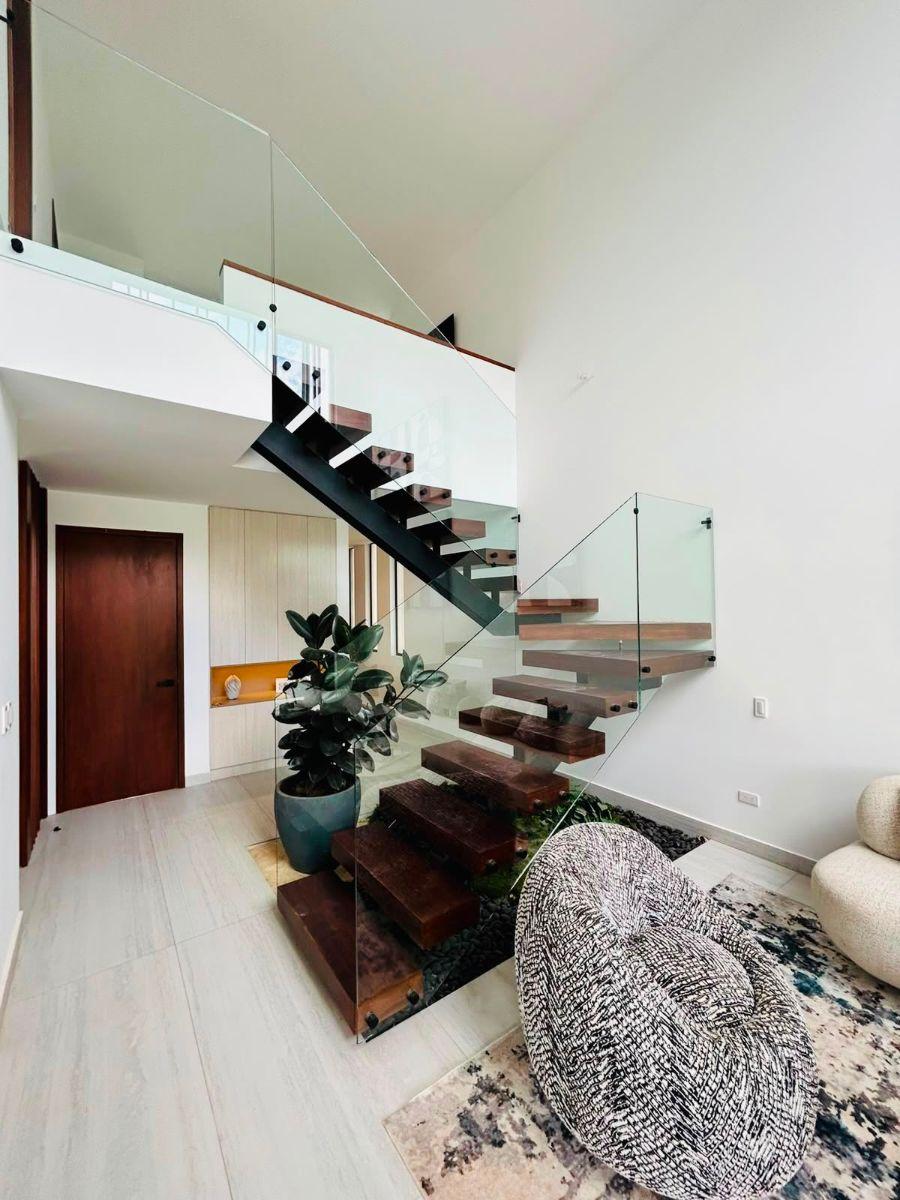 Casa No Adosada de 208 m² y 95 m² de Jardín de Venta en Cumbayá — imagen 9