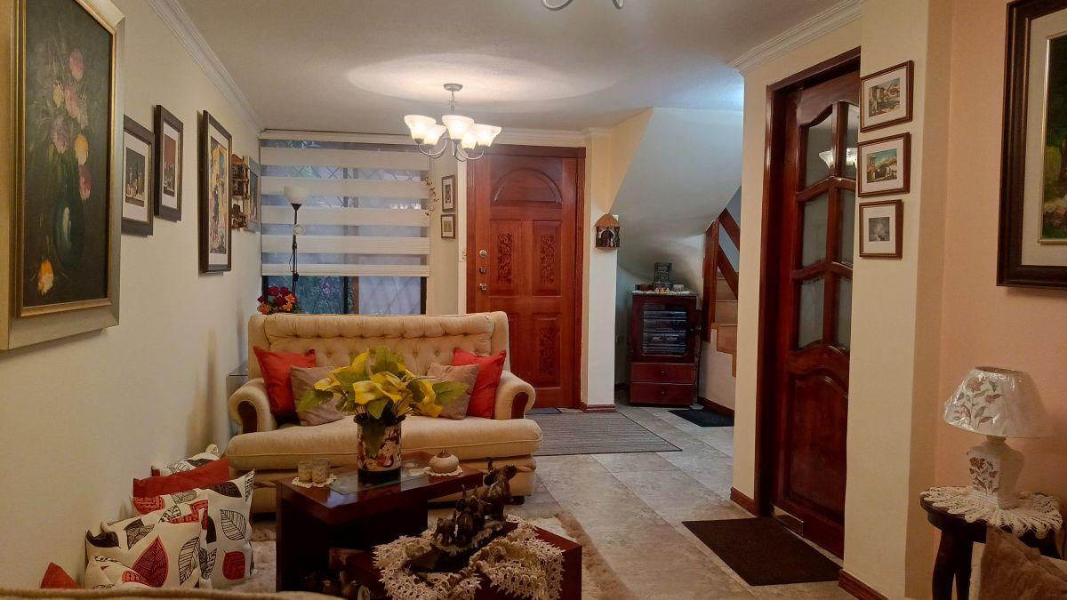 Venta Casa /calderon / 3 Dorm. — imagen 3