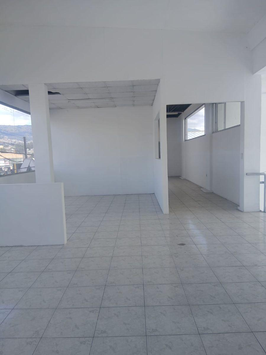 Local de 570 m² en Venta en El Triángulo - Los Chillos — imagen 3