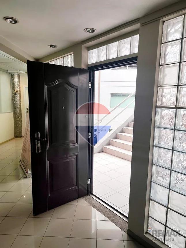 Venta de Oficina 109 m², Seguridad 24/7, Alborada, Guayas — imagen 8