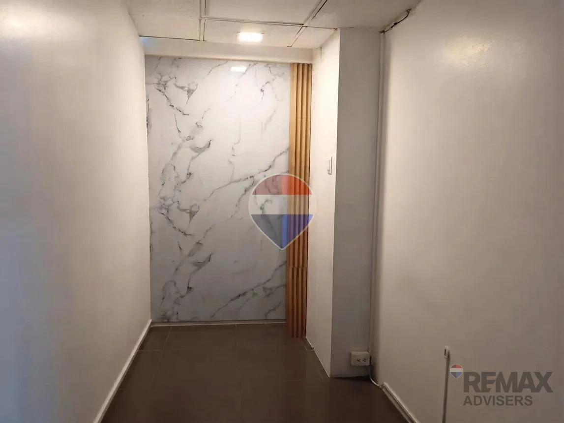 Venta de Oficina 109 m², Seguridad 24/7, Alborada, Guayas — imagen 4