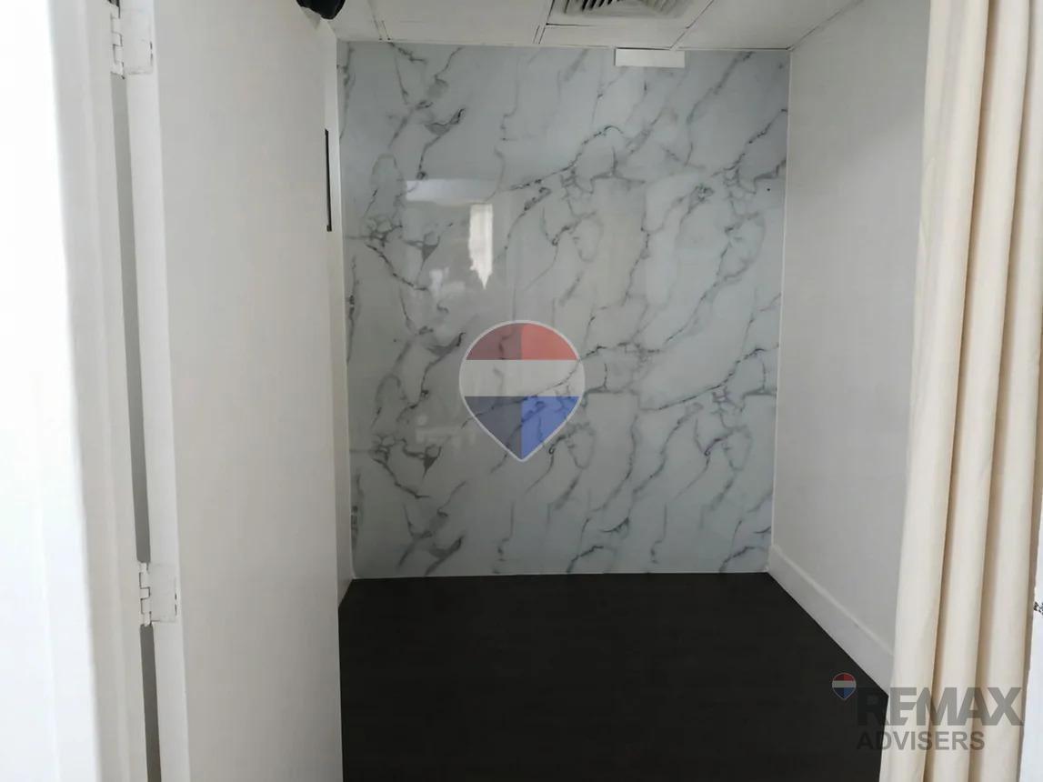 Venta de Oficina 109 m², Seguridad 24/7, Alborada, Guayas — imagen 3