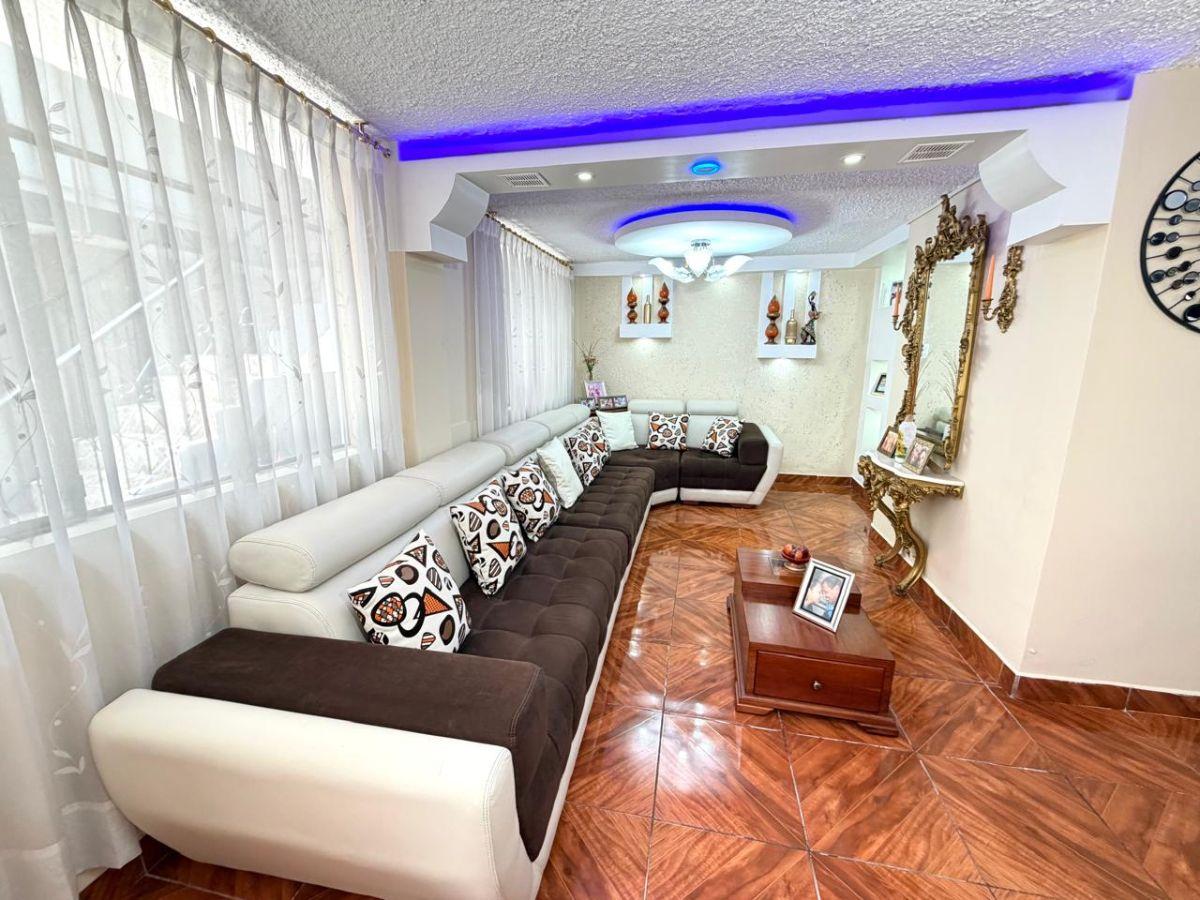 Vendo Casa de 3 Departamentos y 1 Suite, Sector La Ecuatoriana — imagen 10