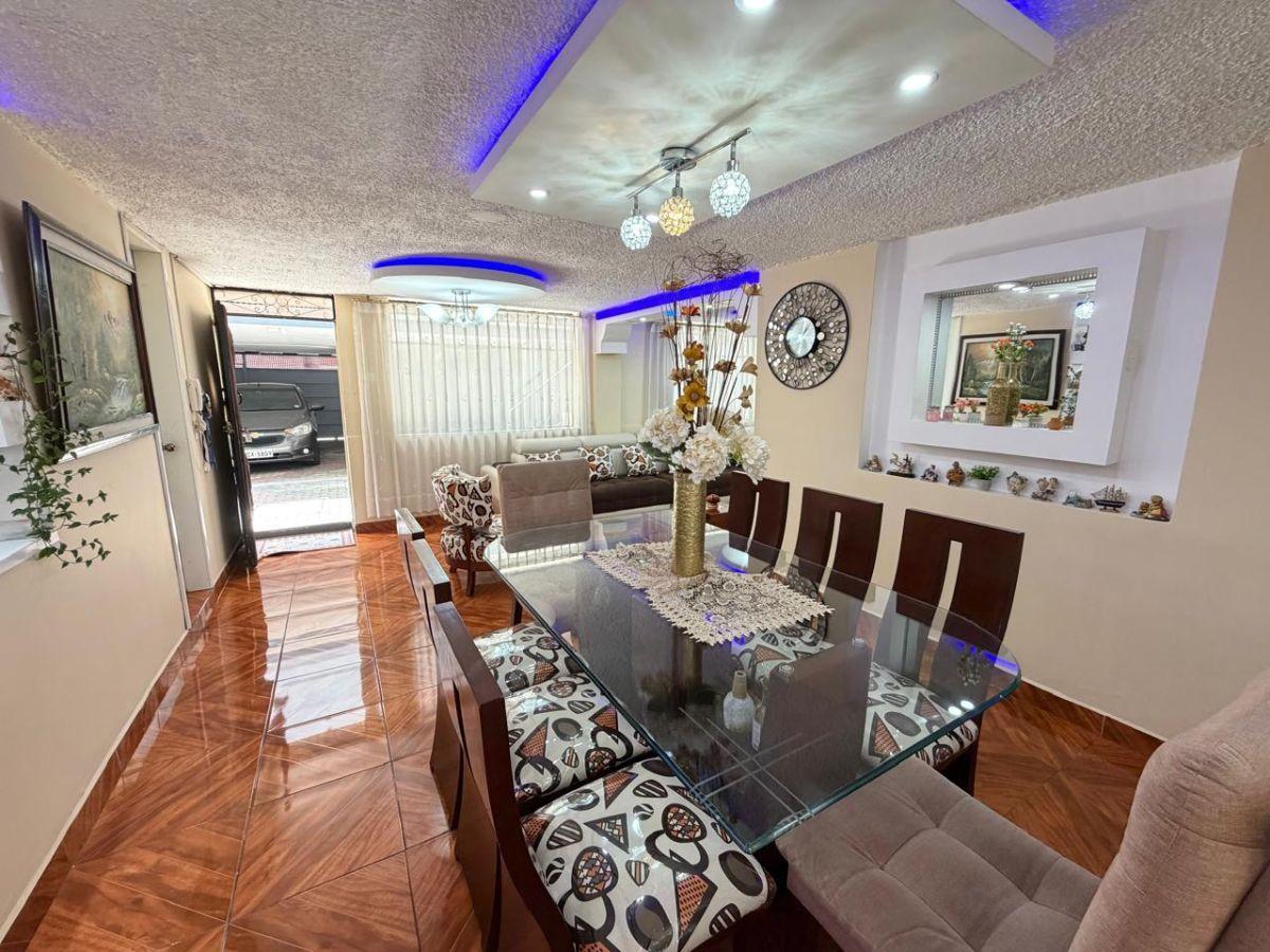 Vendo Casa de 3 Departamentos y 1 Suite, Sector La Ecuatoriana — imagen 7