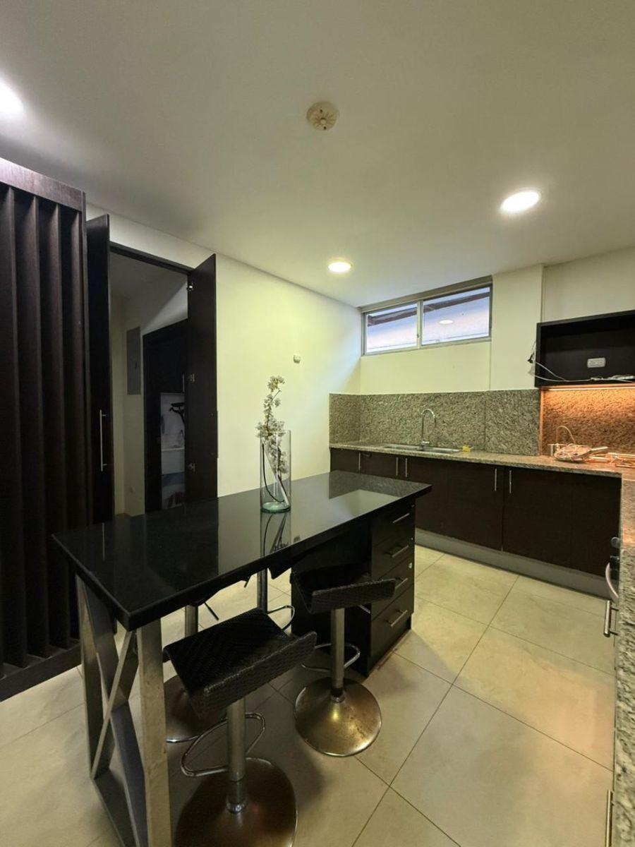 Vendo Hermoso y Amplio Departamento en Samborondon, Km. 3.5, Ascensor, Guardiania 24/7, Guayas — imagen 8