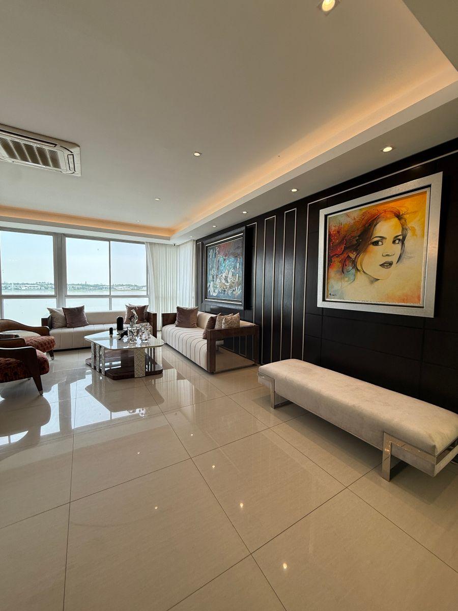 Elegante Departamento Amoblado en Venta - Frente Al Rio Babahoyo, Guayas — imagen 8
