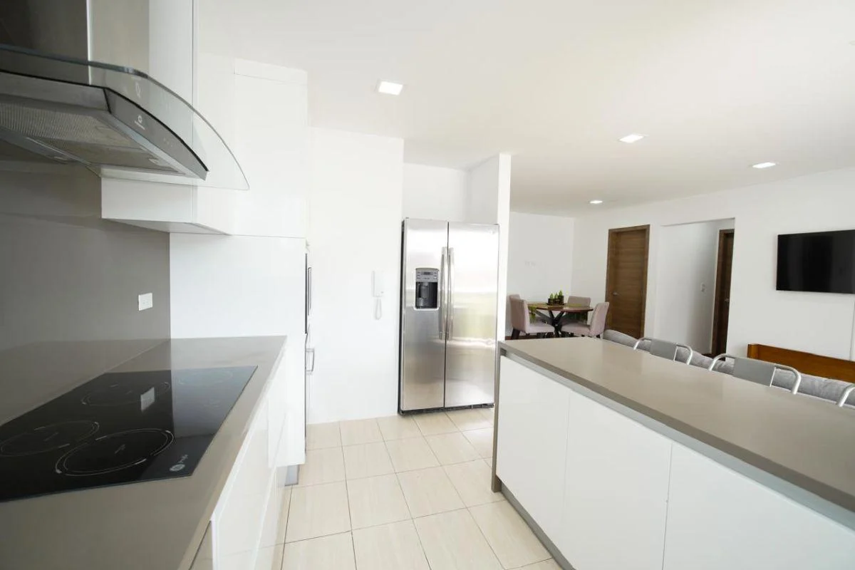 Moderno Departamento en La Carolina: 2 Hab, Balcón y Doble Parqueadero en $ — imagen 7