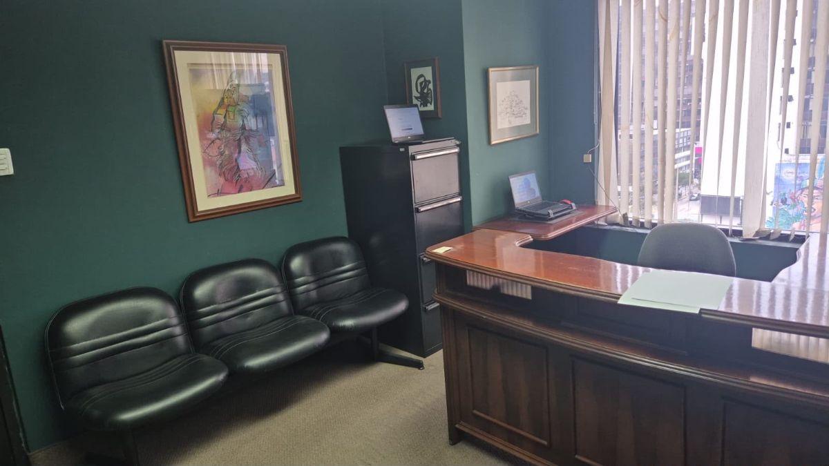 Vendo Ofiina de 75 m, Colon y Amazonas $50000, Dos Baños — imagen 7