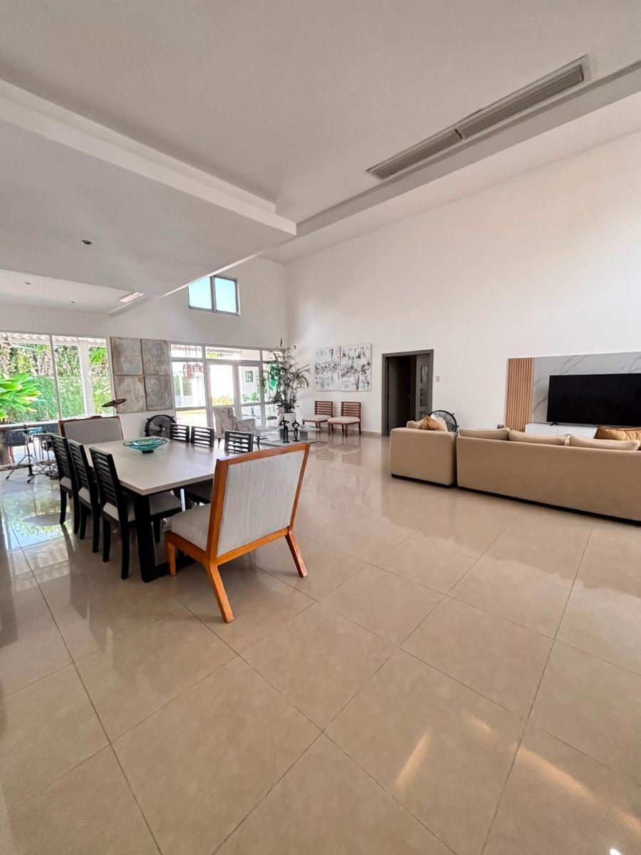 Vendo de Una Planta en Casa en El Cortijo, Guayas — imagen 6