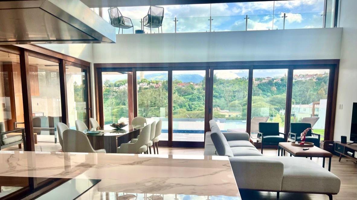 Venta Casa 5 Habitaciones Parque Algarrobos — imagen 4