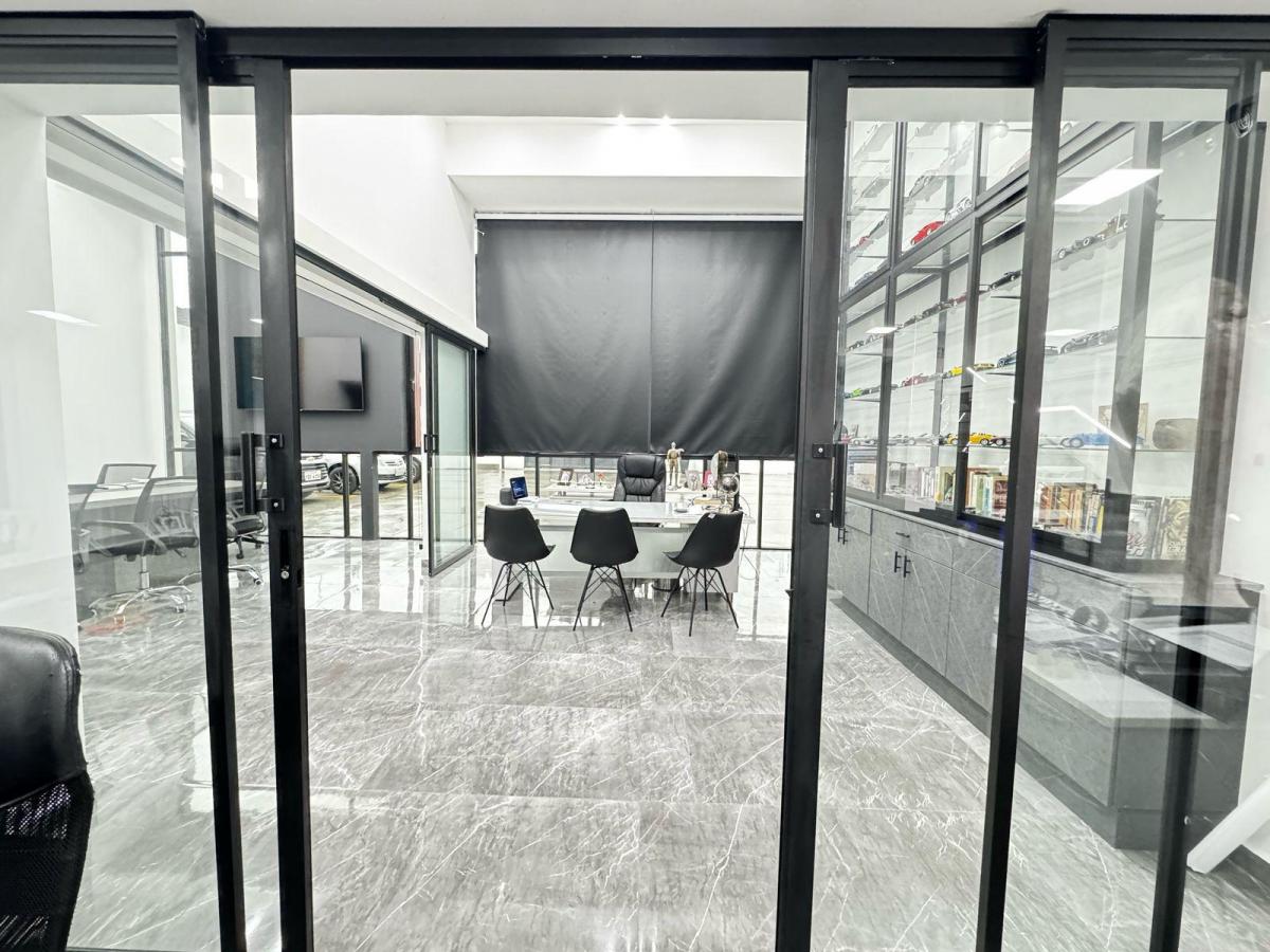 Oficina / Local Comercial Moderno en Venta — imagen 9