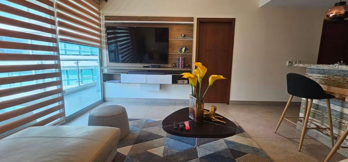 Departamento en Venta Full Amoblado en Arcos Plaza, Guayas — imagen 9