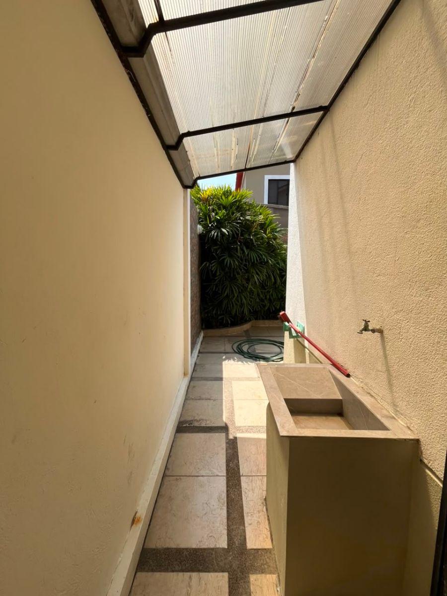 Venta de Casa en Ciudad Celeste Etapa La Ria Via Samborondon, Guayas — imagen 9