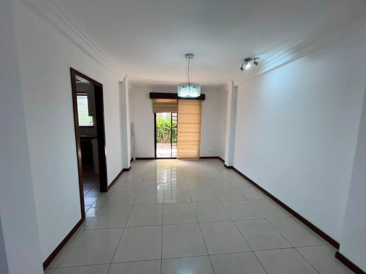 Venta de Casa en Ciudad Celeste Etapa La Ria Via Samborondon, Guayas — imagen 8