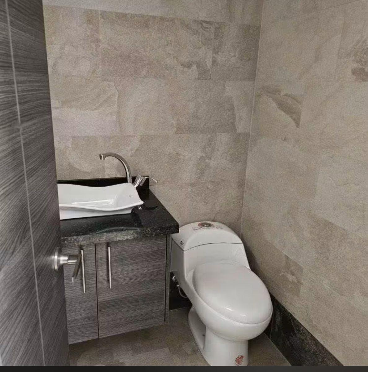 Casa en Venta en La Mitad del Mundo - Conjunto Pululahua I — imagen 4
