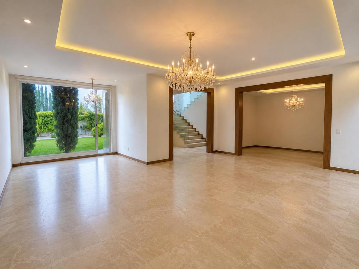Casa en Venta – La Viña, Cumbayá: Acabados de Lujo | 230 m² de Jardín | Piscina | Parque Seguridad — imagen 8