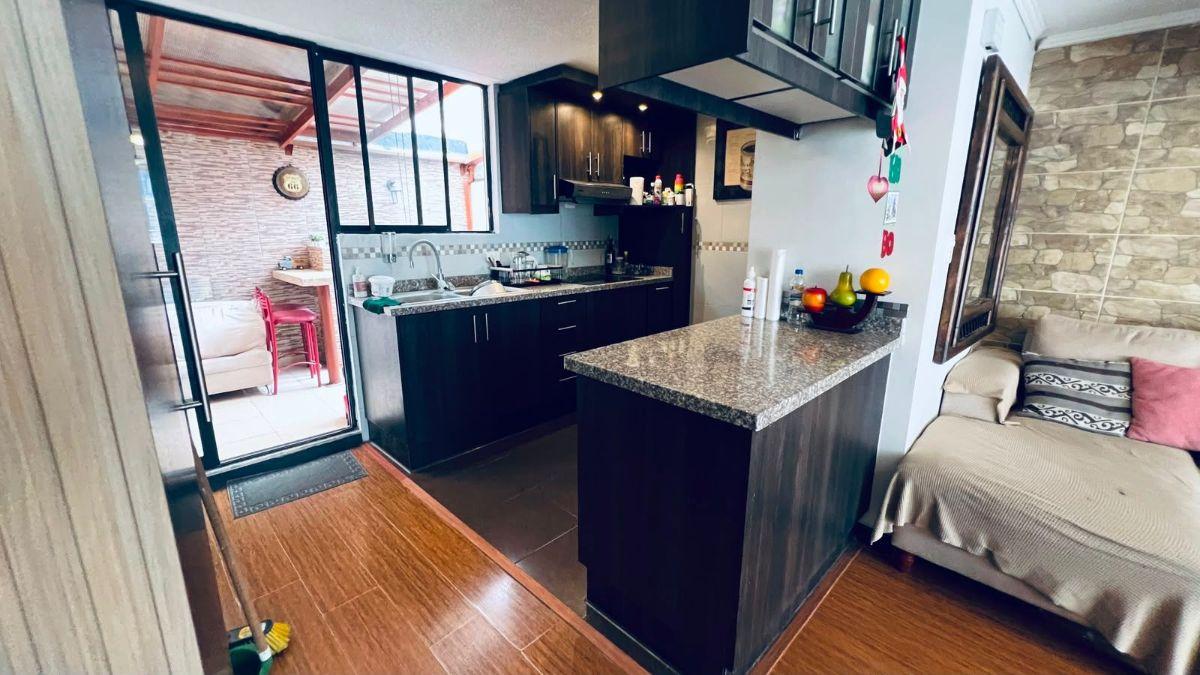 Casa de 150 m² con 3 Habitaciones en Venta en El Inca — imagen 6