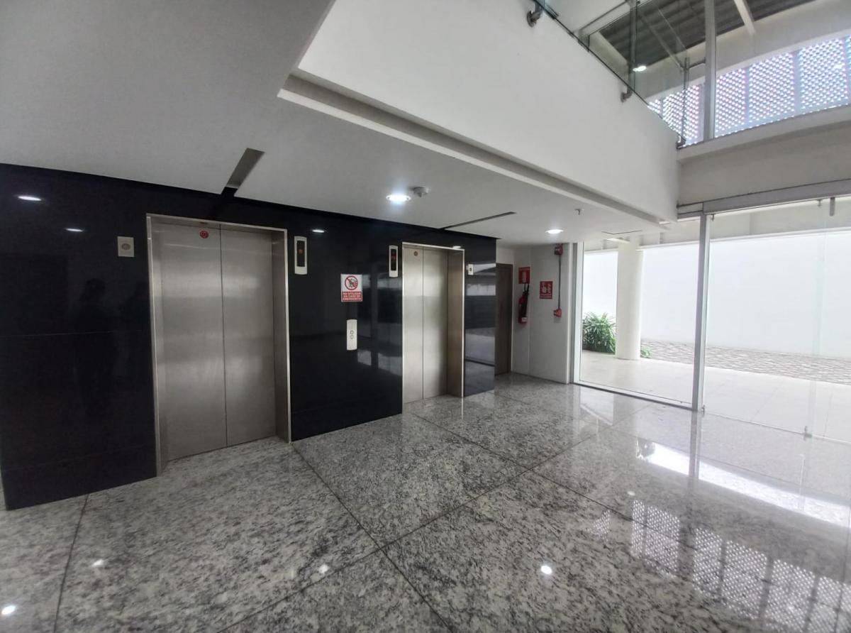 Vendo Oficinas, Americas Centro Corp. Av de Las Americas (Sylmir), Guayas — imagen 9