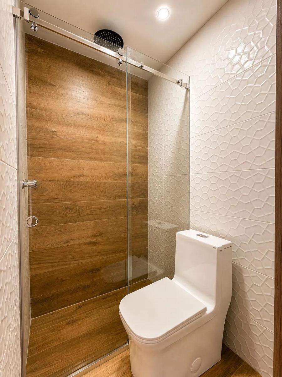 Oficina Moderna en Venta – Edificio Business, Cuenca, Azuay — imagen 5