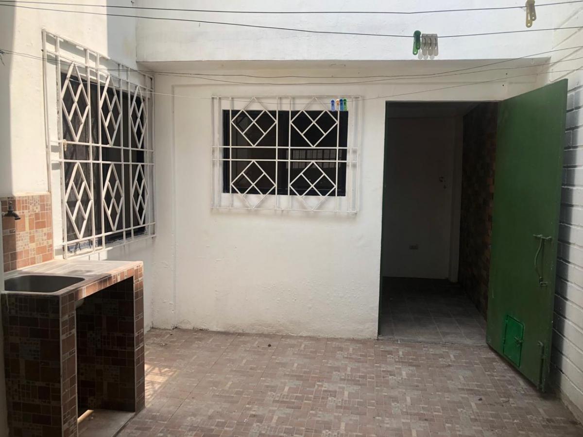 Venta Casa Esquinera Bifamiliar/rentera - un Piso - La Alborada - Zona Segura (Wl), Guayas — imagen 9
