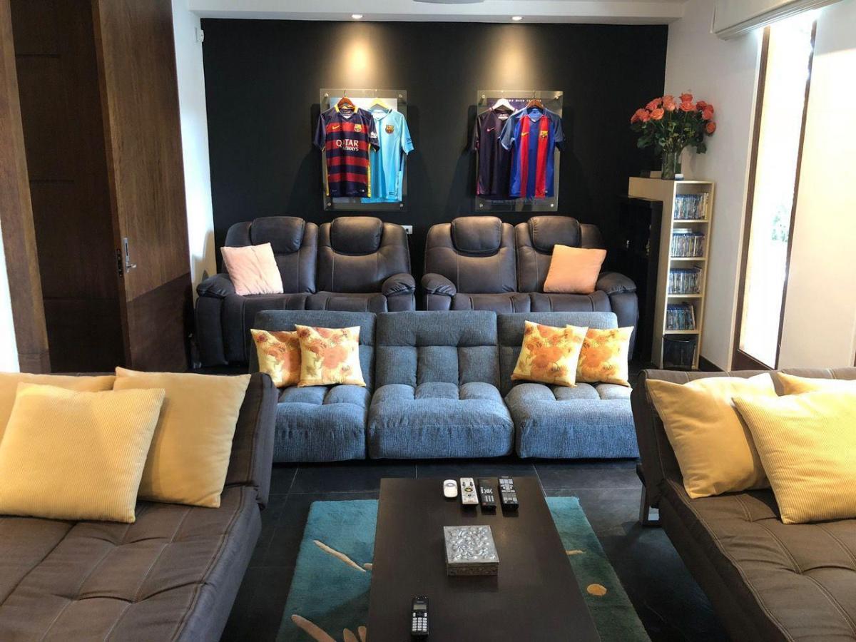 Casa de Lujo en Cumbayá con Piscina, Cine, Ascensor en Venta — imagen 8