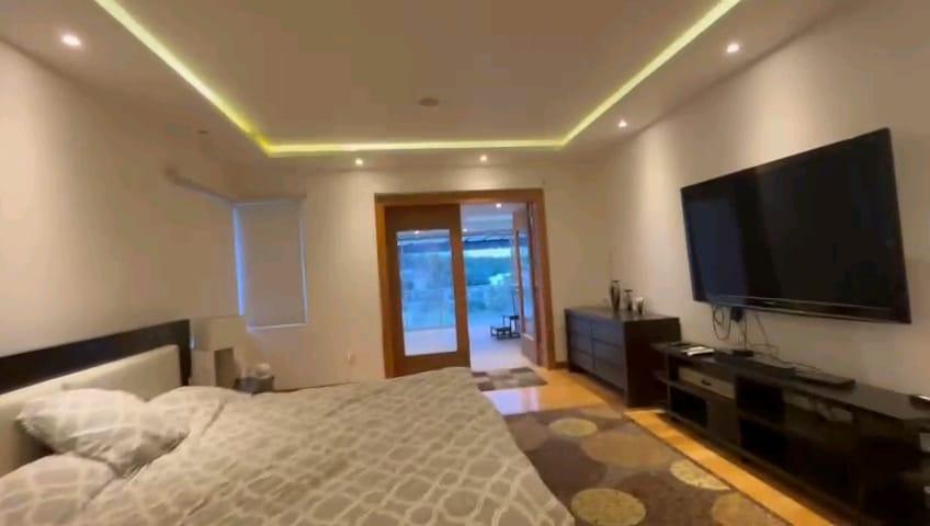 Casa de Lujo en Venta con Cine Jardín y Terraza en Quito Campo Alegre — imagen 6