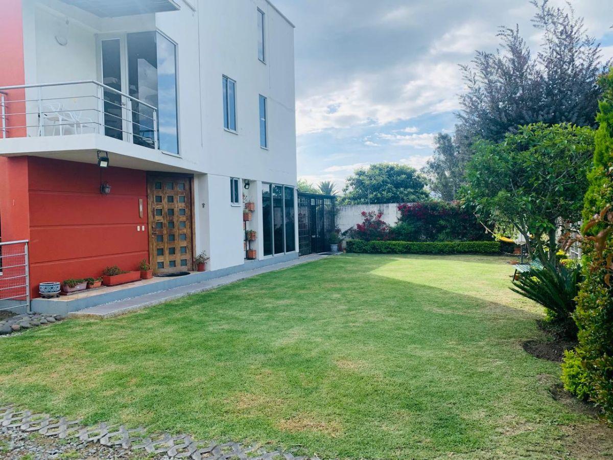 Excelente Casa en Tumbaco (La Ceramica) — imagen 10