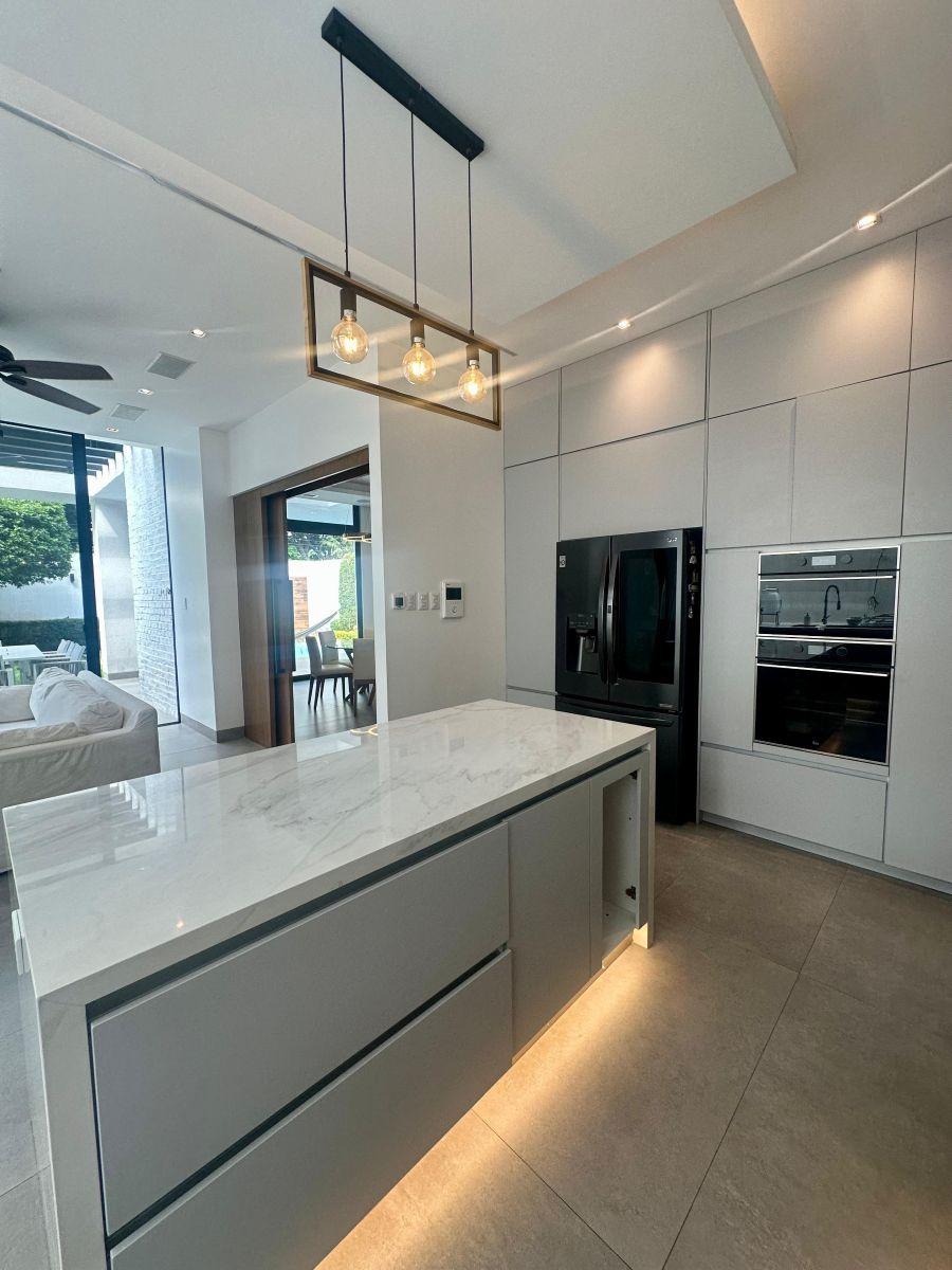 Exclusiva Casa en Punta Mocoli Peninsula!, Guayas — imagen 3