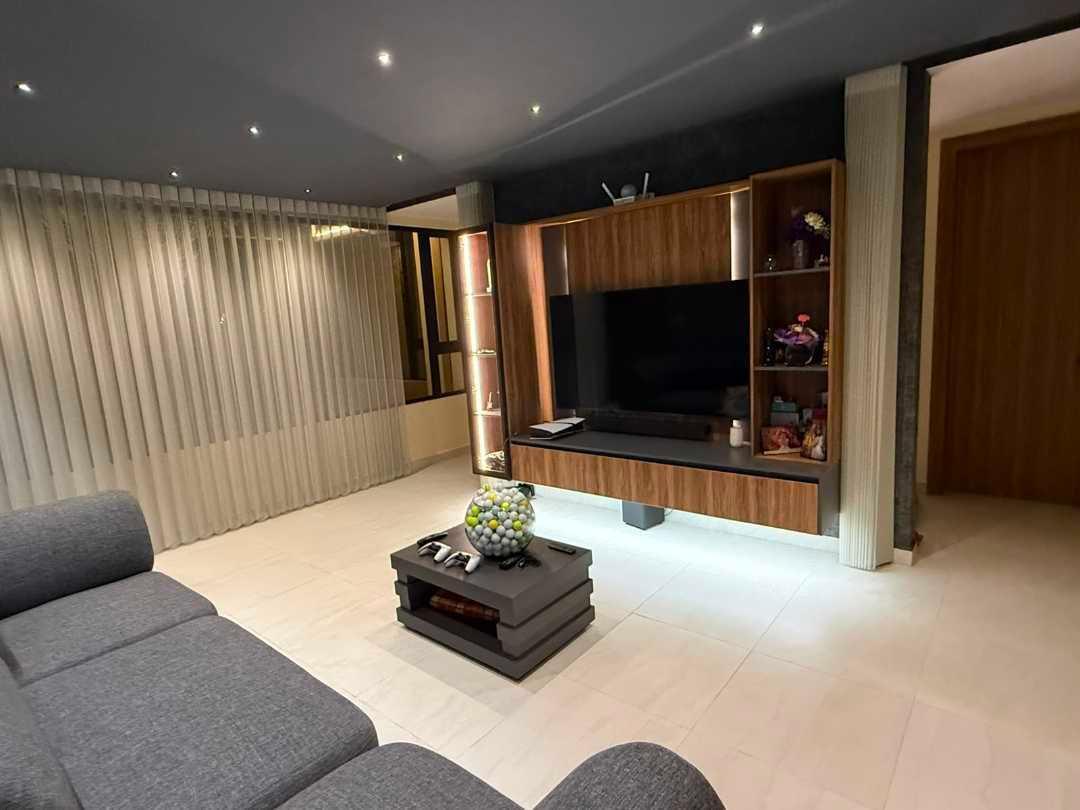 Casa de Lujo con Piscina en Venta Puembo Cerca Club Arrayanes — imagen 8