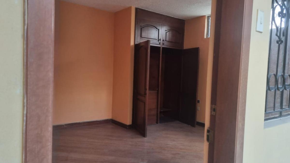 Venta Casa Grande por La Carlos Salas Cerca Comité del Pueblo Norte de Quito Inversionistas — imagen 8