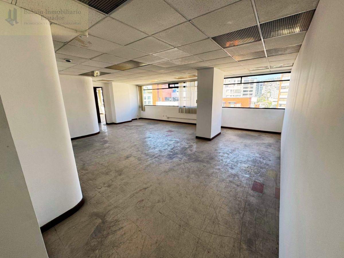 Oficina 408 m² Mas 8 Parqueaderos Cubiertos y Bodega en Venta en La Carolina Norte de Quito — imagen 6