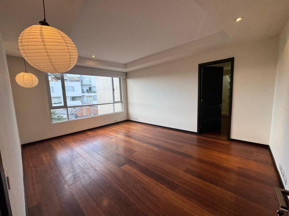 En Renta o Venta Departamento de 3 Dorm. 438 m² - Bellavista — imagen 7