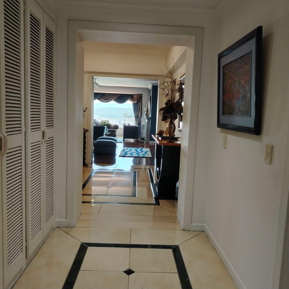 Departamento de 303 m² con 4 Habitaciones en Venta en El Norte de Quito — imagen 8